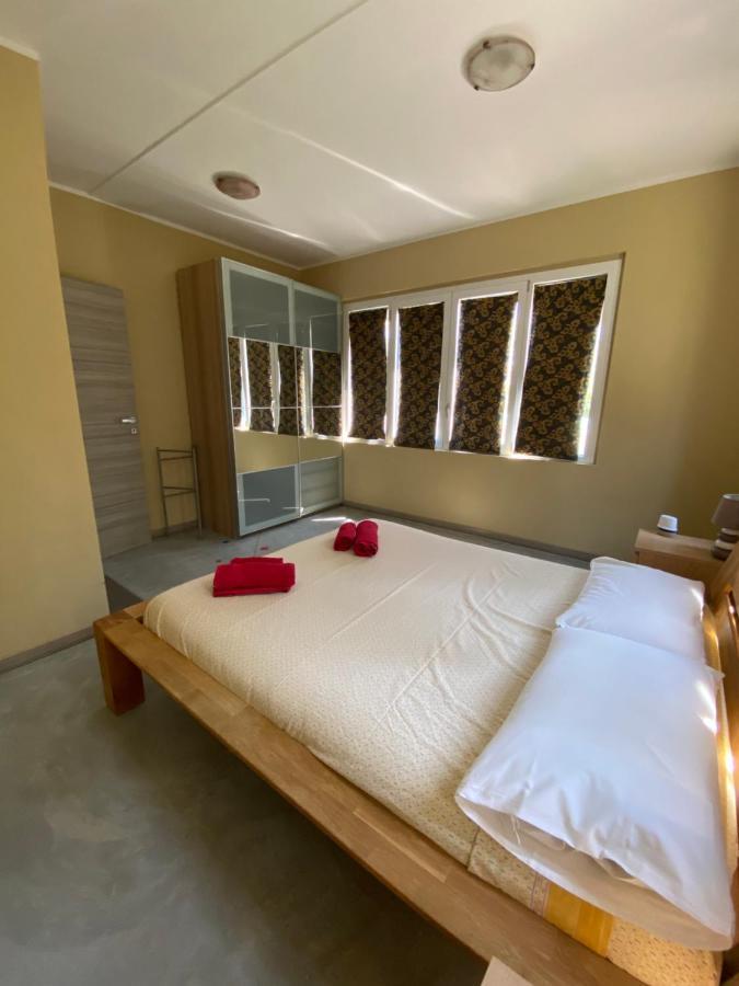 Ferienwohnung Casa Sophia San Felice del Benaco Exterior foto